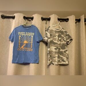 Old Navy Kids Dual Pack Sz M (8) Blue Graphic Tee and Gray Camo T-Shirt Set!